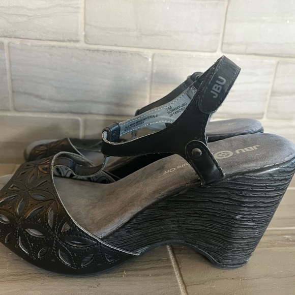 Jambu Black Gray ‘Daisy’ Memory Foam Sandals Strappy Wedge Womens Size 7 - Picture 3 of 5